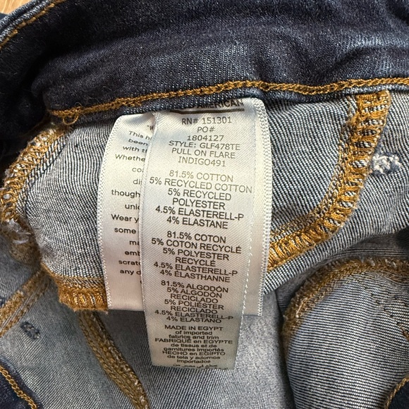 Good American Pull On Flare Jeans Size Medium in Indigo491 - Picture 12 of 14